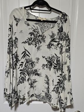 entro White Floral Henley Blouse with Black Print